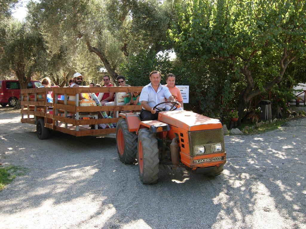 Agriturismo Il Maresciallo Villa Cariati Buitenkant foto